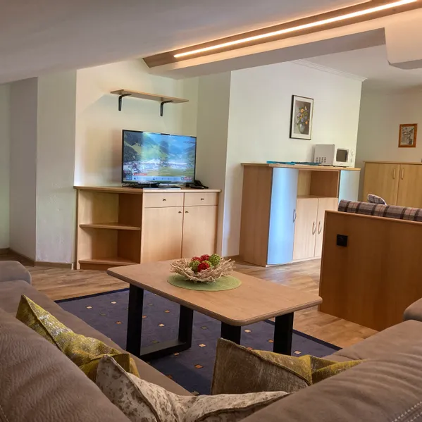 39_zimmer_apartment_kueche.JPG
